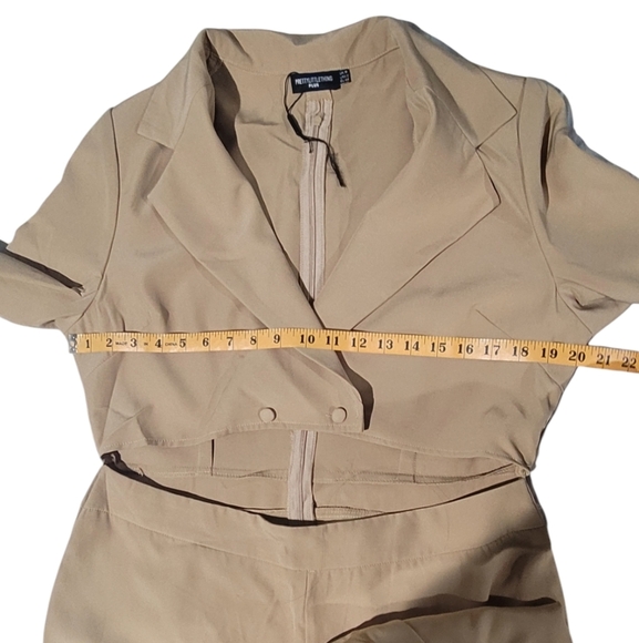 Pretty Little Thing Plus blazer cut out jumpsuit size 12 - Picture 6 of 8